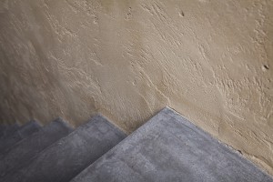 Treppe in Putz, Wände Lehmputz