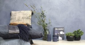 Wohnidee Mineralputz in Indigo Blau