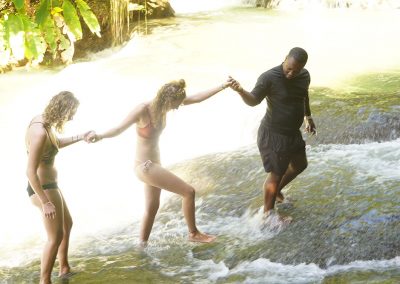 der Mädesl Guide bei den Wasserfällen