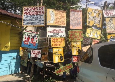 Kollege Schildermaler bei einem kurzem Mittagssnack