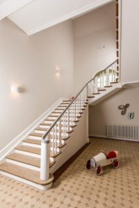 Anna v. Mangold Downtown Abbey