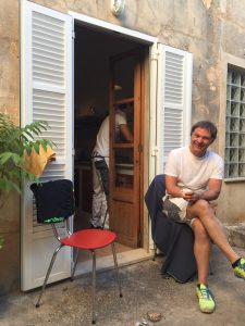 unser Barista Dirk und Sasa muss spülen :-)