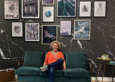 kleine Pause auf dem netten Sofa bei Komar