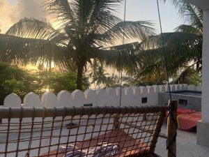 unsere Traumterasse bei Sonnenaufgang